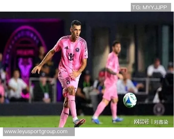 冲击最后一冠阿尔巴社媒晒合照激励队友共同争夺荣誉 冲击最后一冠阿尔巴社媒晒合照激励队友共同争夺荣誉