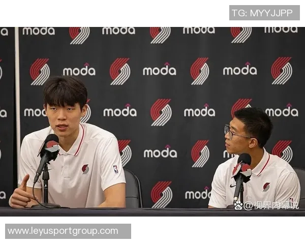 开拓者小阵容展现锋线运动潜力小杨登场时间或将缩减 开拓者小阵容展现锋线运动潜力小杨登场时间或将缩减