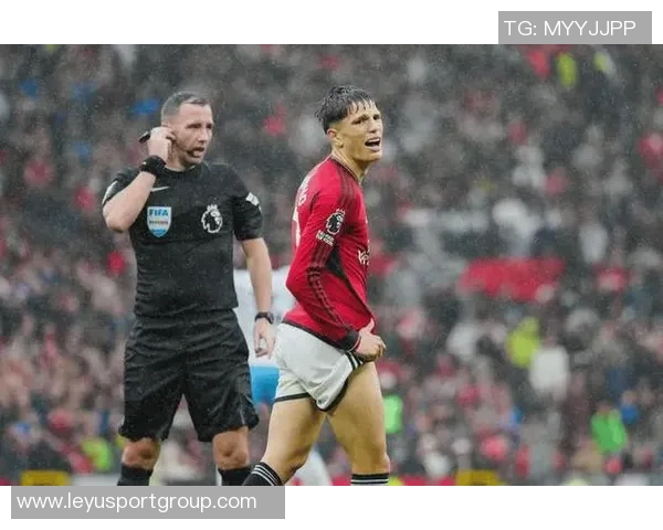 格雷泽掌控曼联12亿镑收益背后老特拉福德面临破败危机