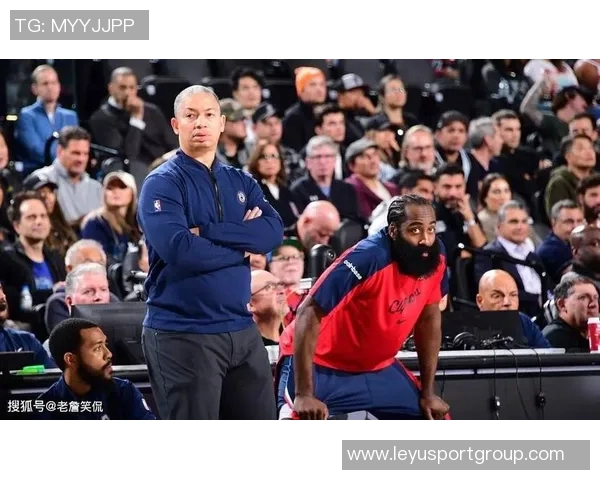 哈登独自领军快船迎战绿军小卡因伤缺席第七场比赛 哈登独自领军快船迎战绿军小卡因伤缺席第七场比赛