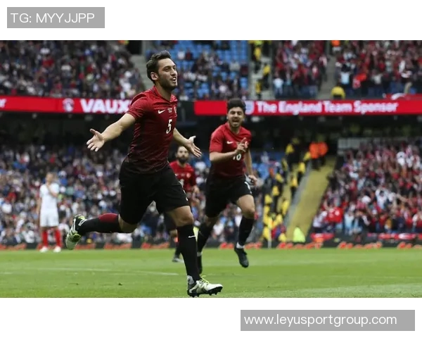 意甲30岁以上球员射手榜揭晓恰尔汗奥卢领先丁丁瓦尔迪紧随其后 意甲30岁以上球员射手榜揭晓恰尔汗奥卢领先丁丁瓦尔迪紧随其后